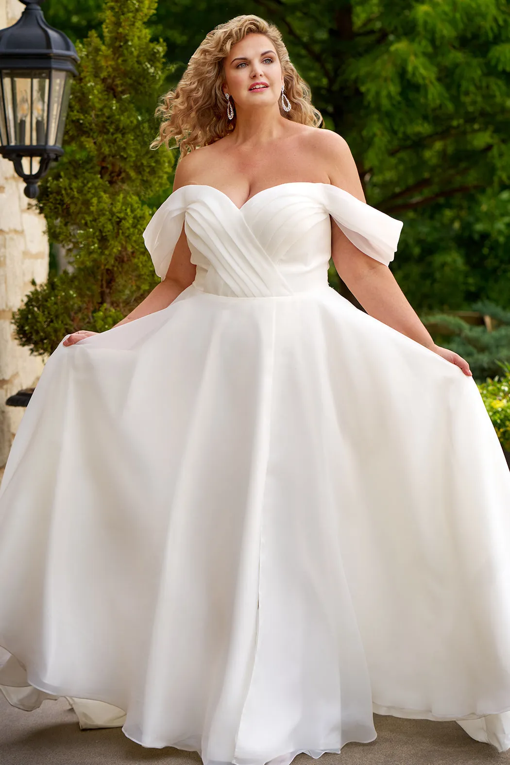 Calla Lily Bridal Gown