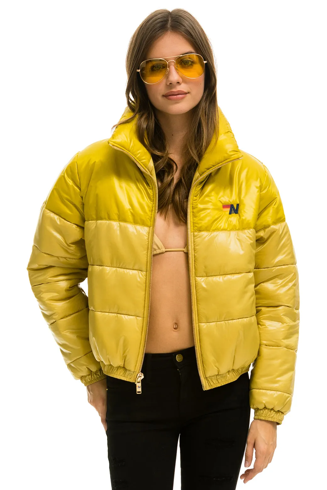 COLOR BLOCK HALF AND HALF APRES PUFFER JACKET - HONEY GLOSSY