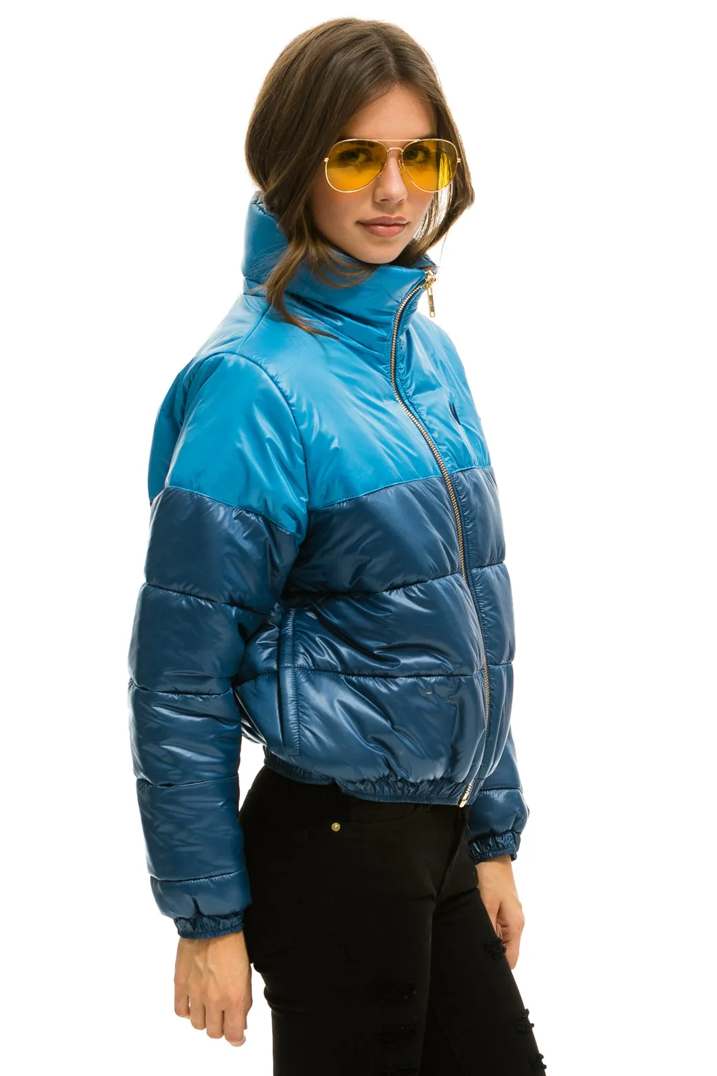 COLOR BLOCK HALF AND HALF APRES PUFFER JACKET - OCEAN GLOSSY