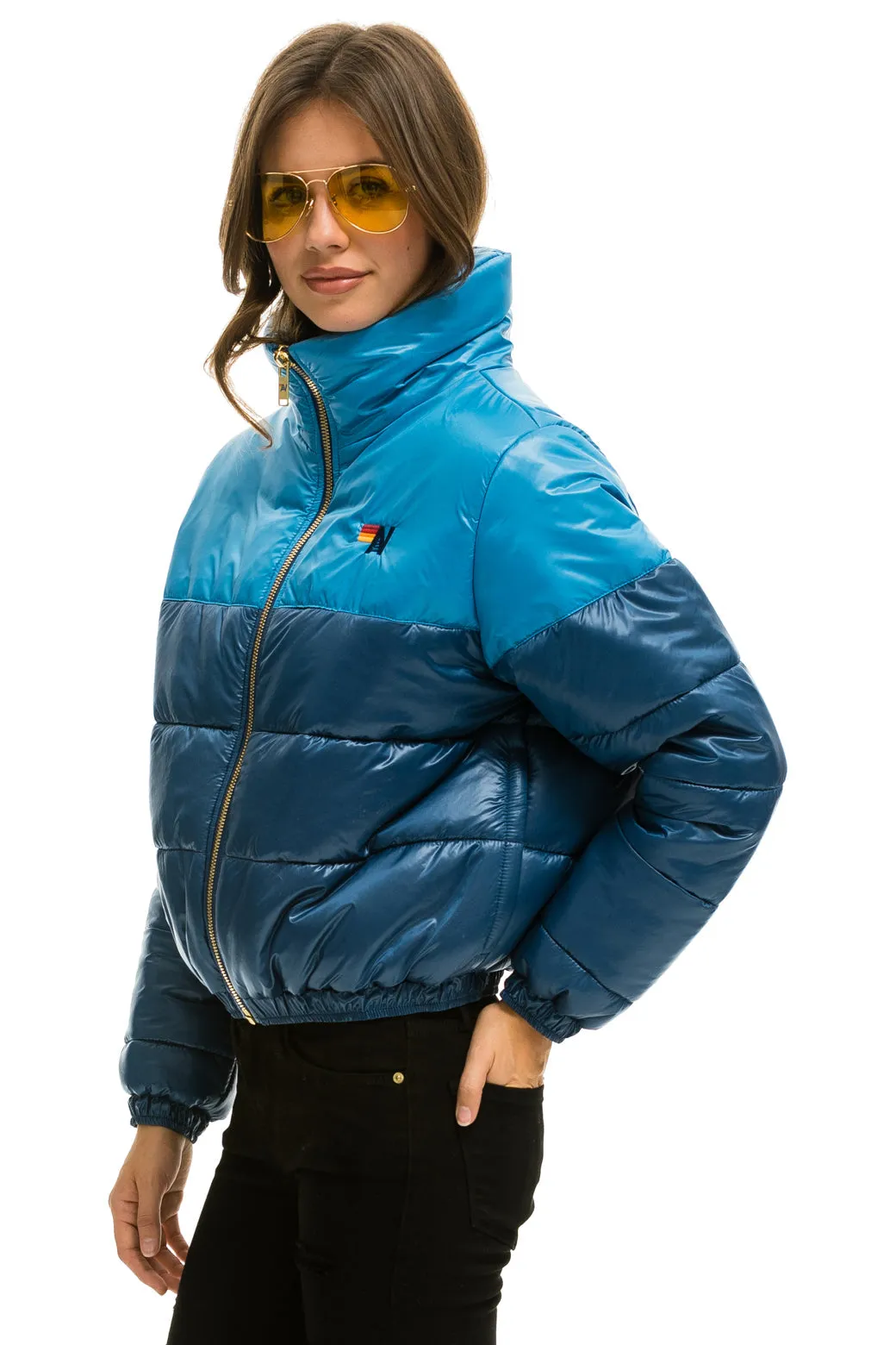 COLOR BLOCK HALF AND HALF APRES PUFFER JACKET - OCEAN GLOSSY