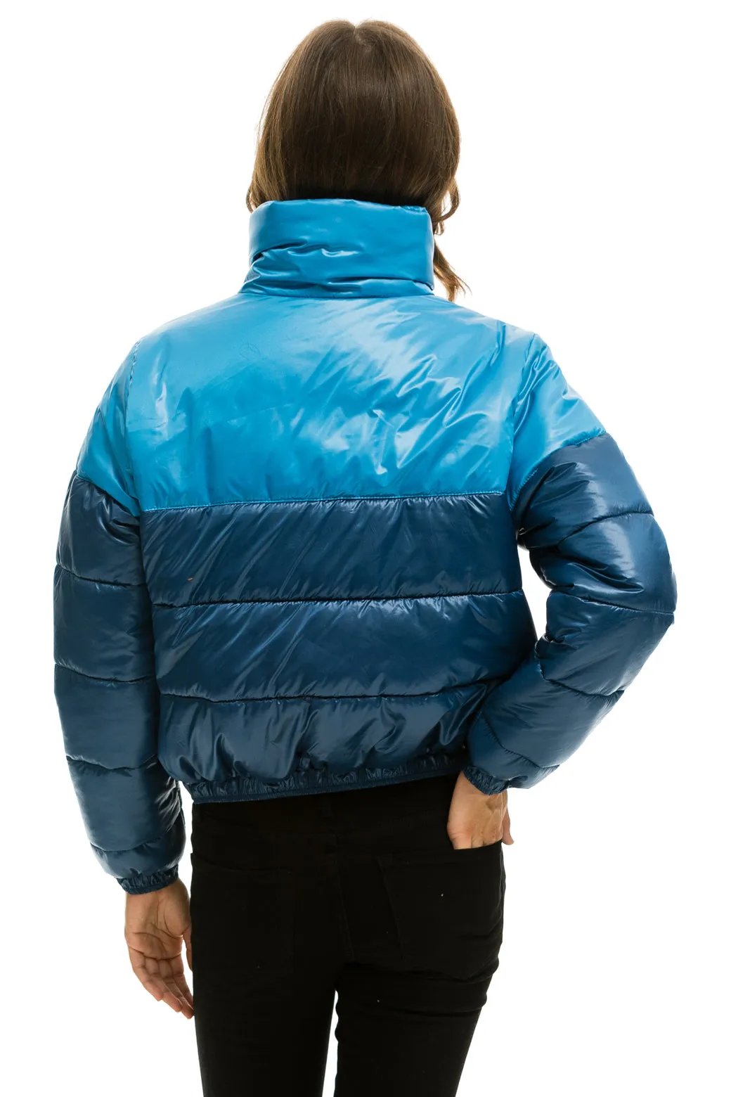 COLOR BLOCK HALF AND HALF APRES PUFFER JACKET - OCEAN GLOSSY