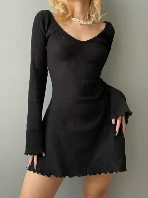 Elegant Mini Dress with V Neck and Irregular Hem for Knitting