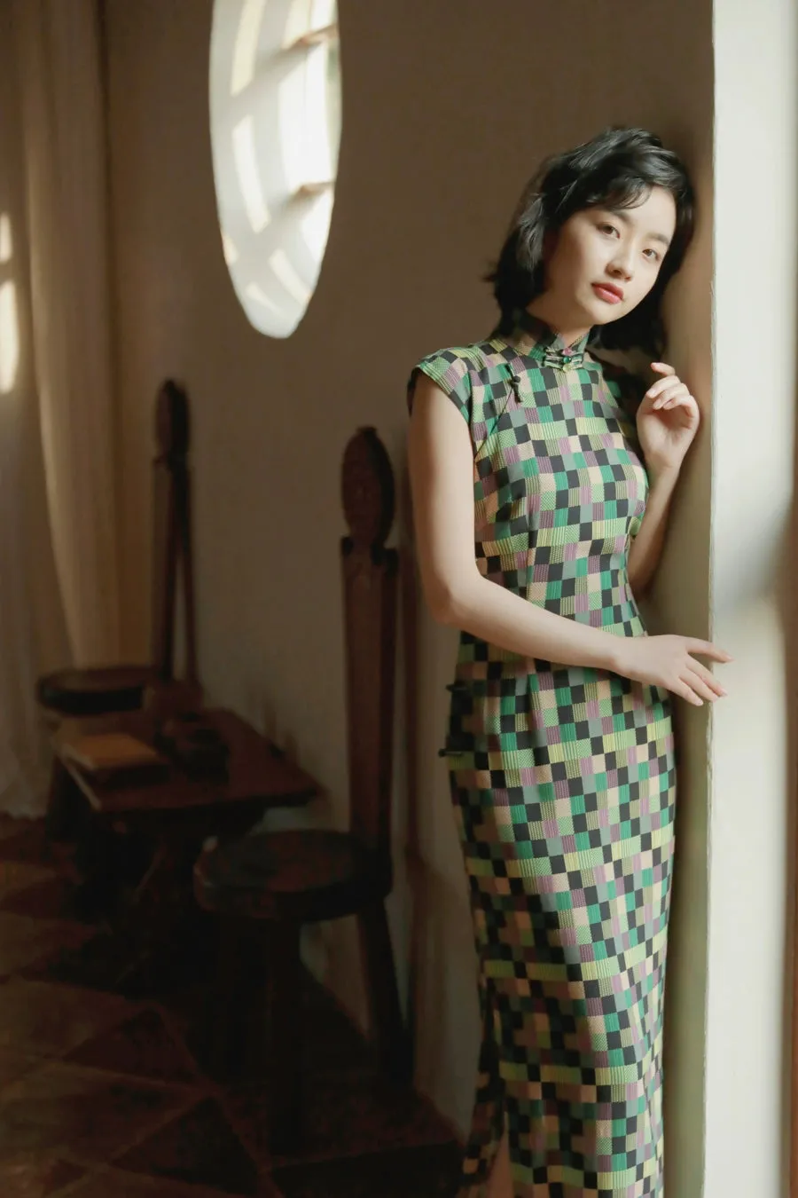 Liuli 琉璃 Retro Late 1930s Cap Sleeve Summer Qipao