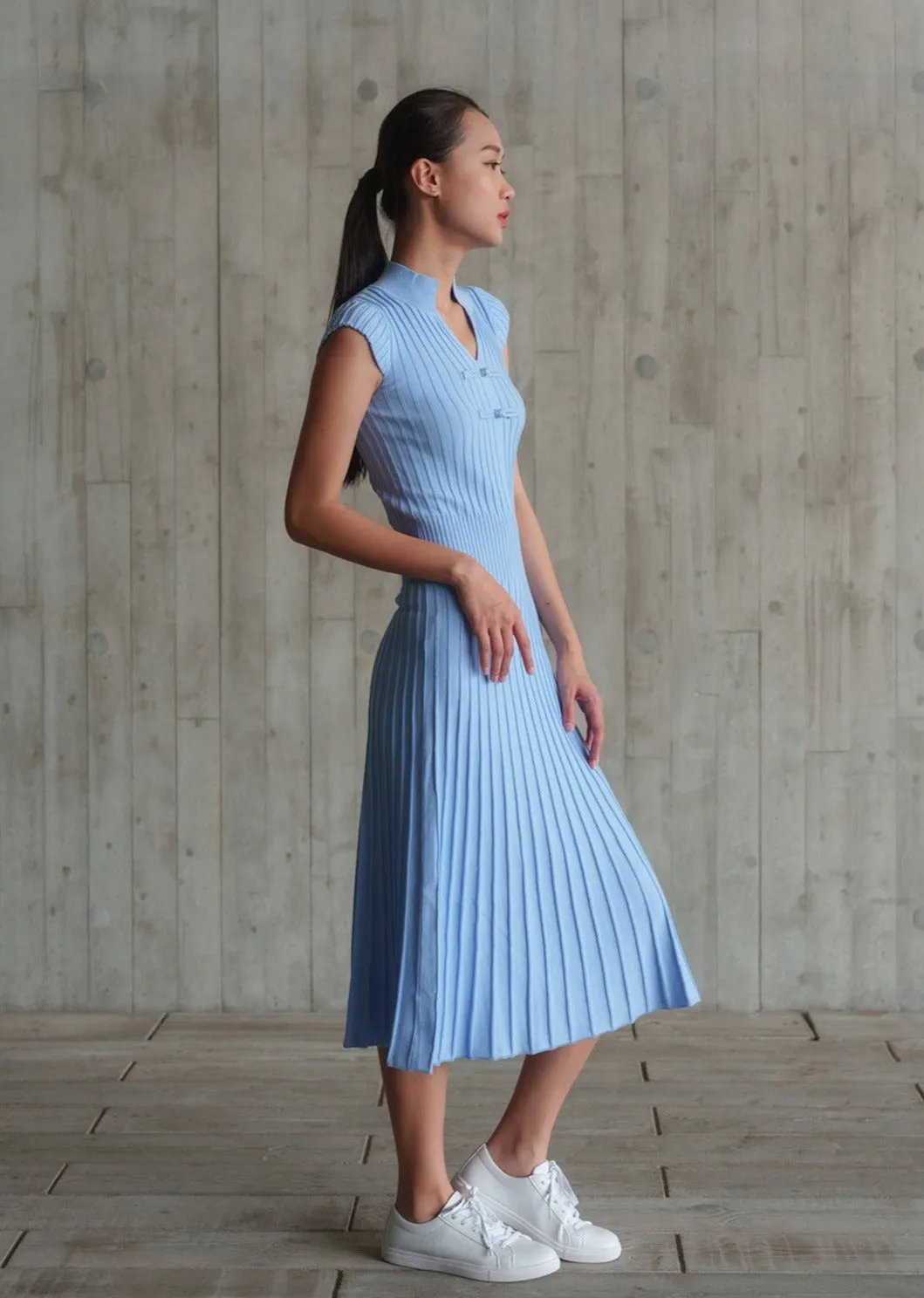 Power Shoulder Ribbed Qipao (Light Blue)