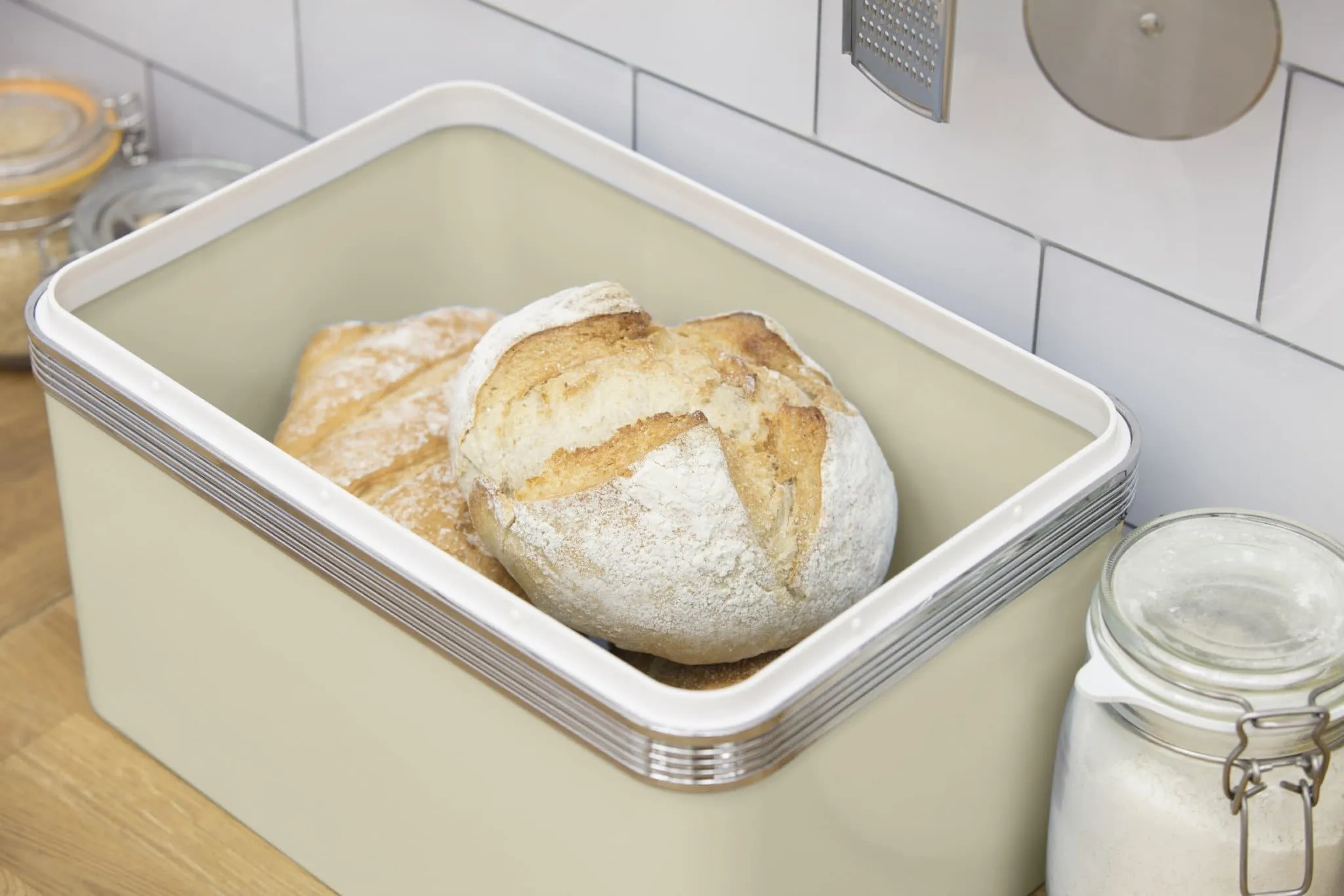 Retro Bread Bin