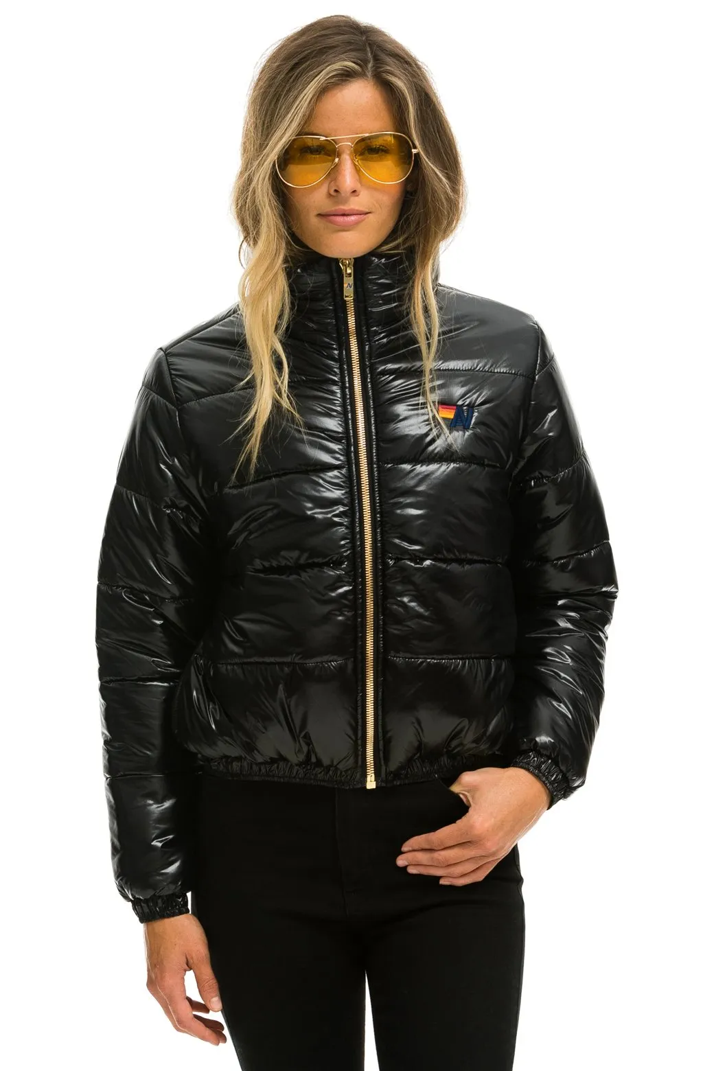 SUNBURST APRES PUFFER JACKET - GLOSSY BLACK