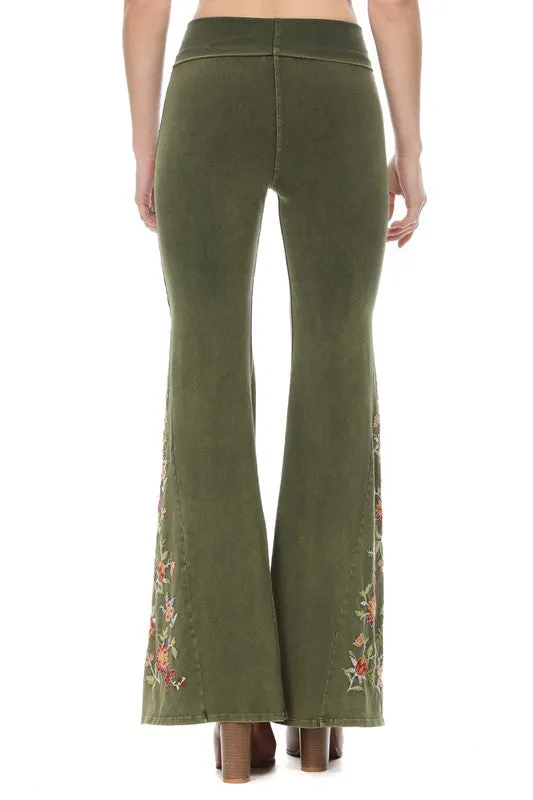 T-Party Floral Embroidered Yoga Pants - Olive