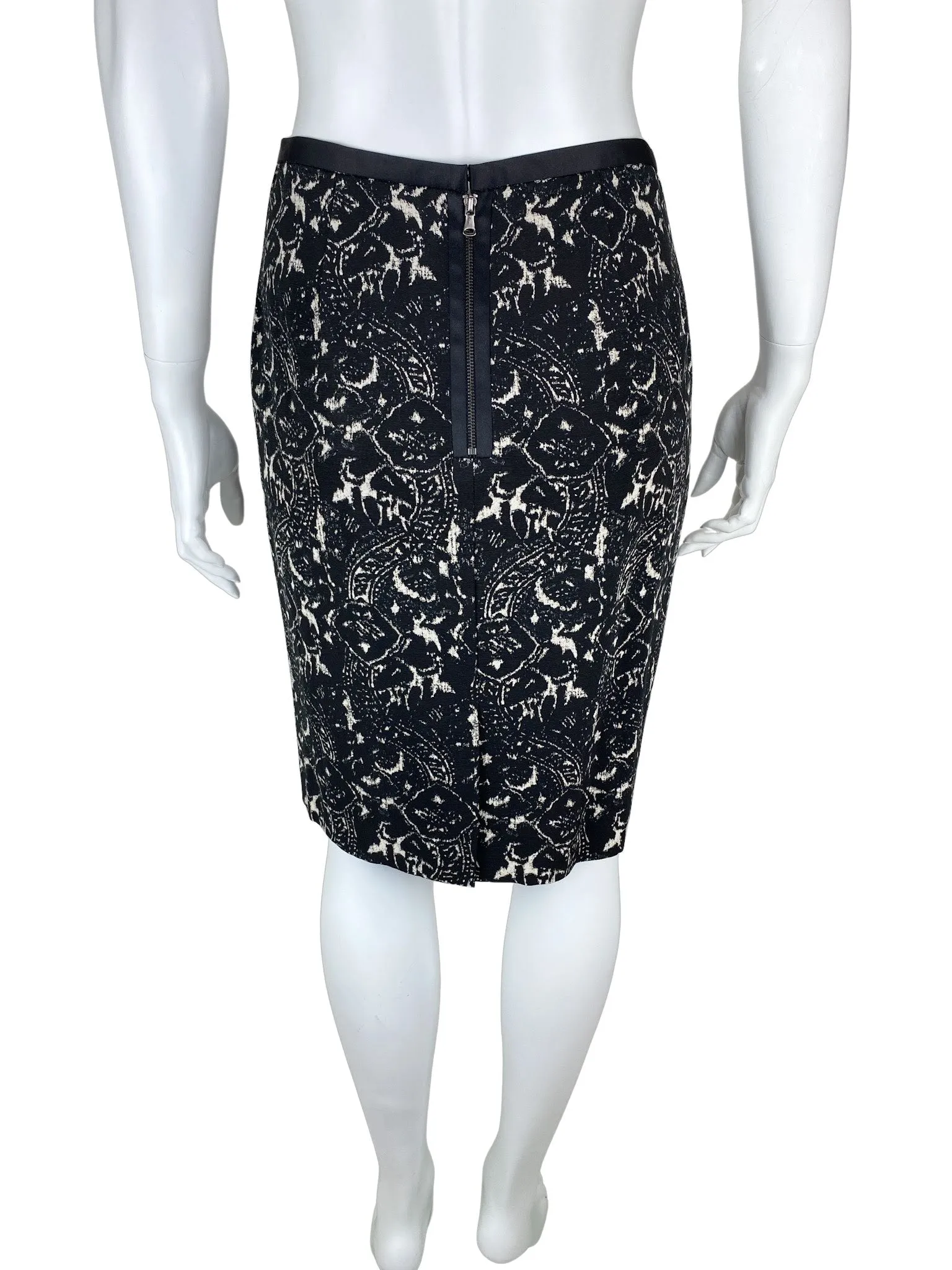 Talbots, Women's Abstract Printed Pencil Skirt, Black/Ivory, Size 4P (Petite)