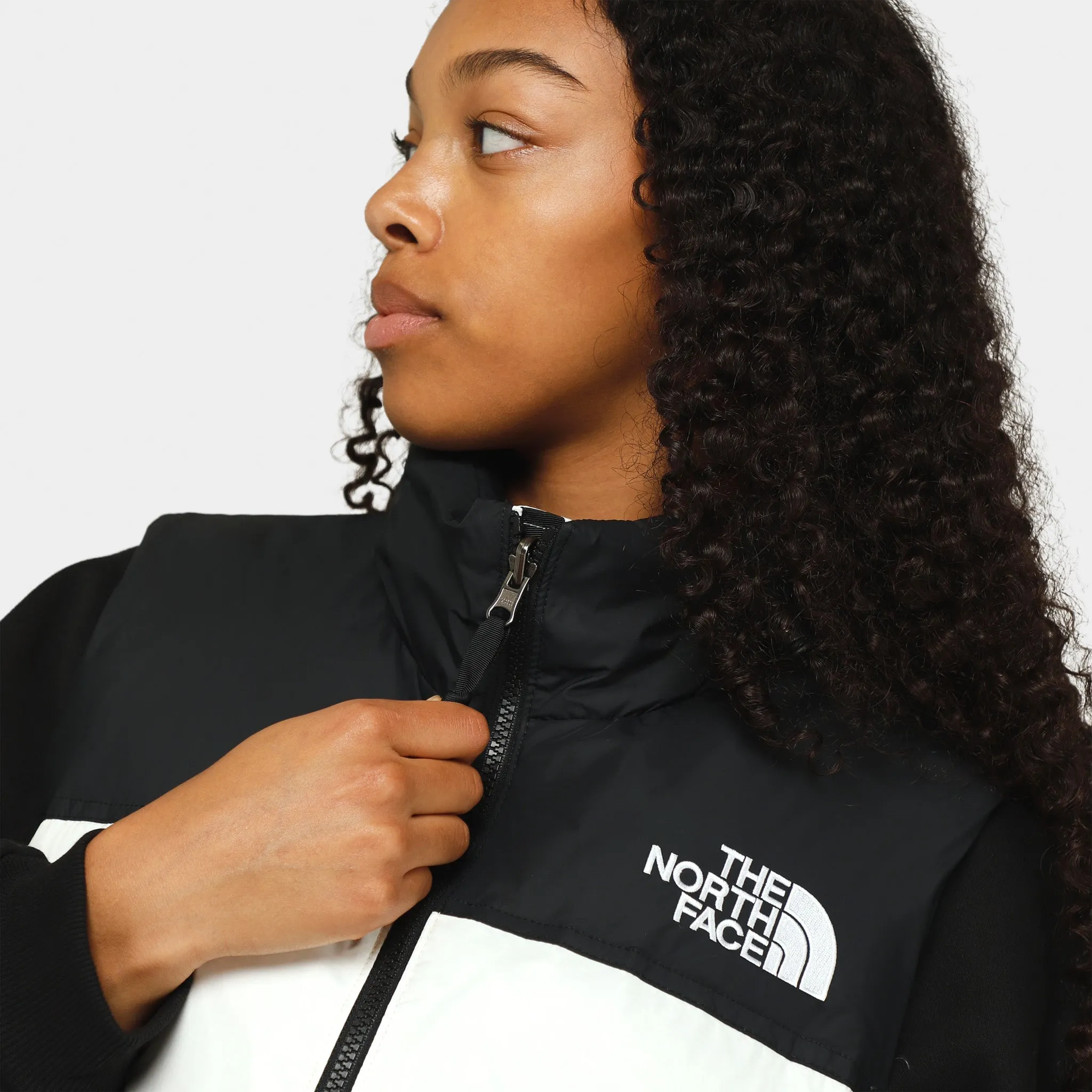 The North Face Women's 1996 Retro Nuptse Vest Gardenia White / Black