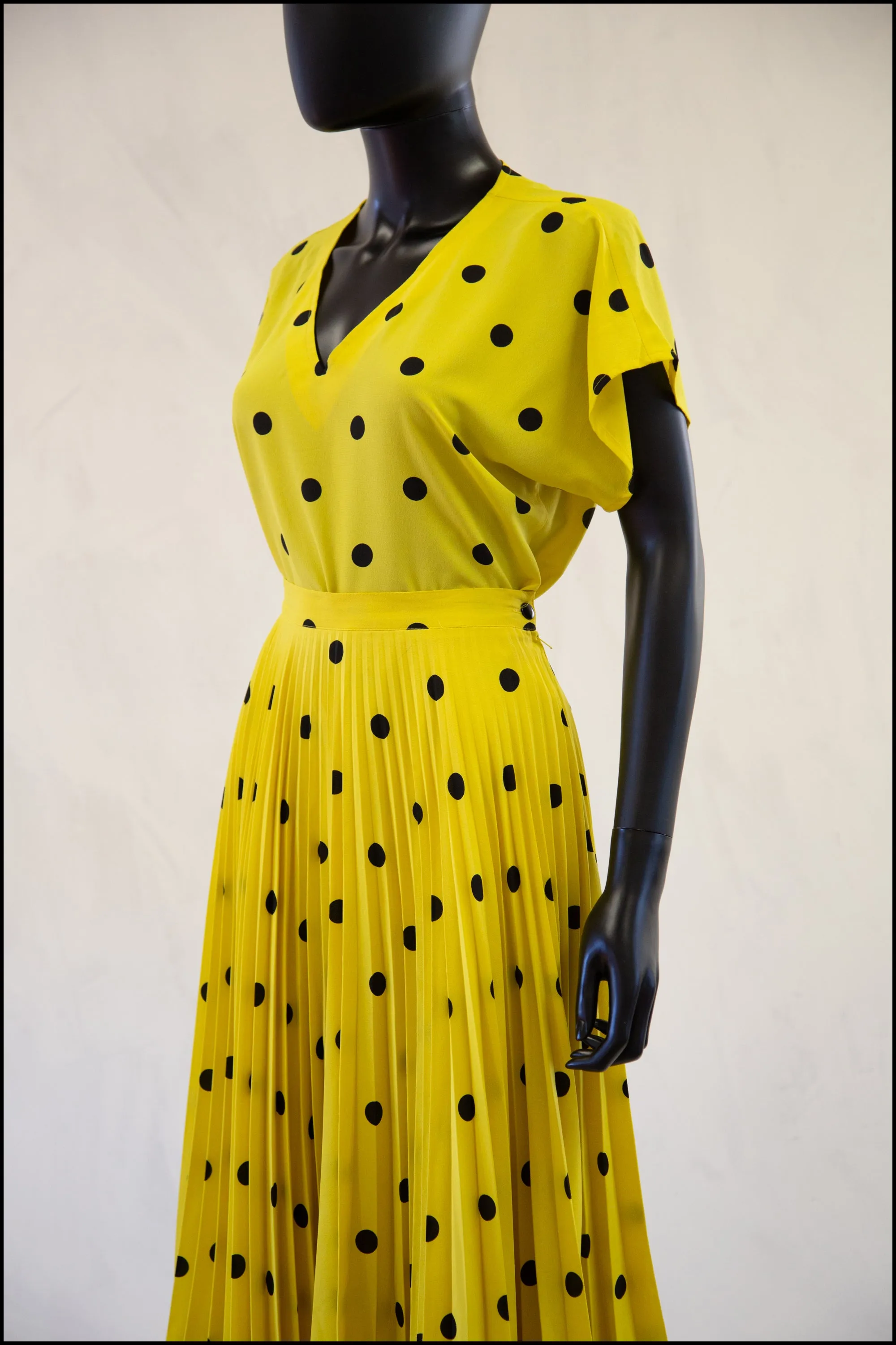 Vintage 1980s Yellow Polka Dot Pleated Skirt Set