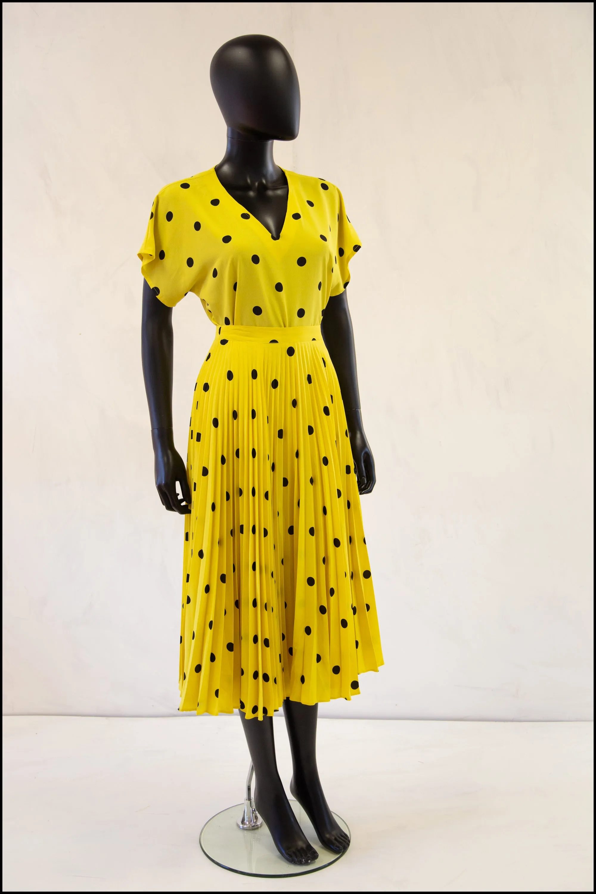 Vintage 1980s Yellow Polka Dot Pleated Skirt Set